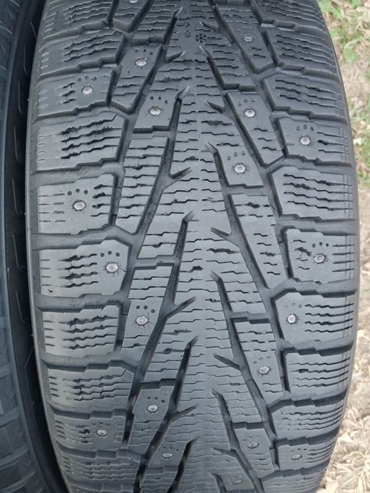 225 60 r17 Nokian Шип