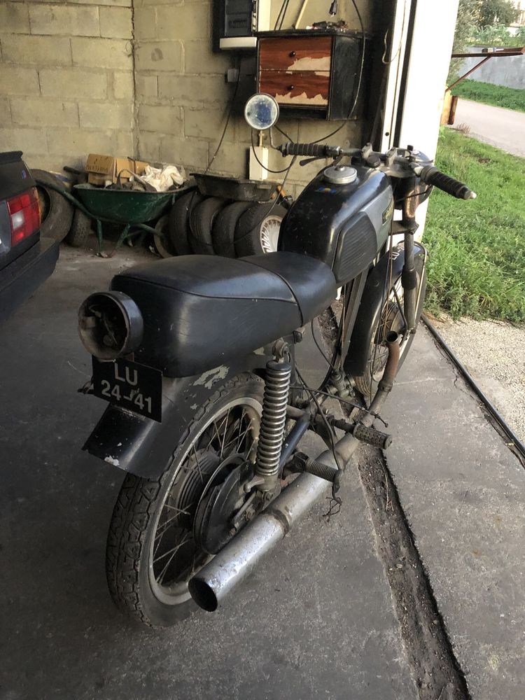 Mota MZ restauro ou peças