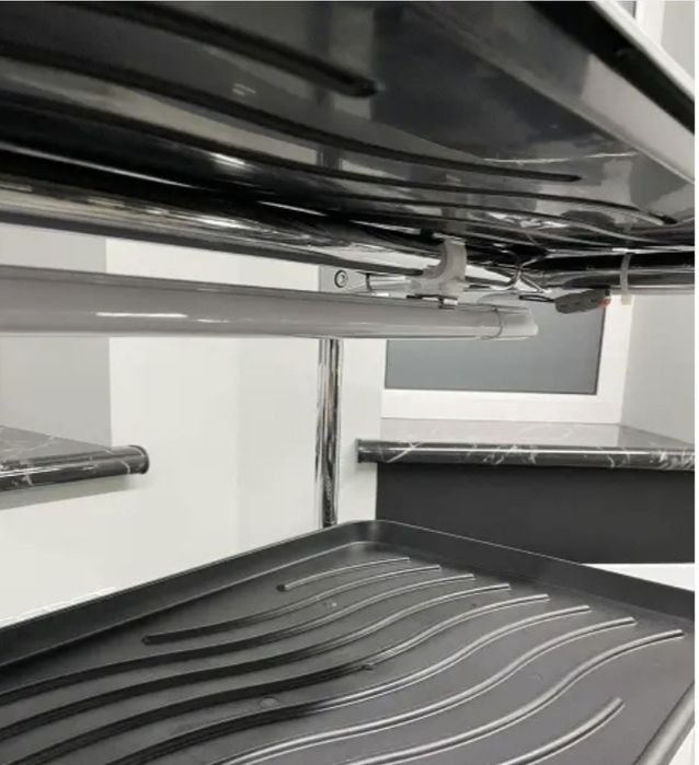 Стілаж для вирощування мікрозелені