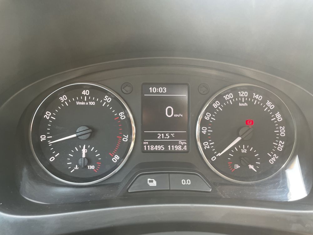 Автомобіль шкода рапід