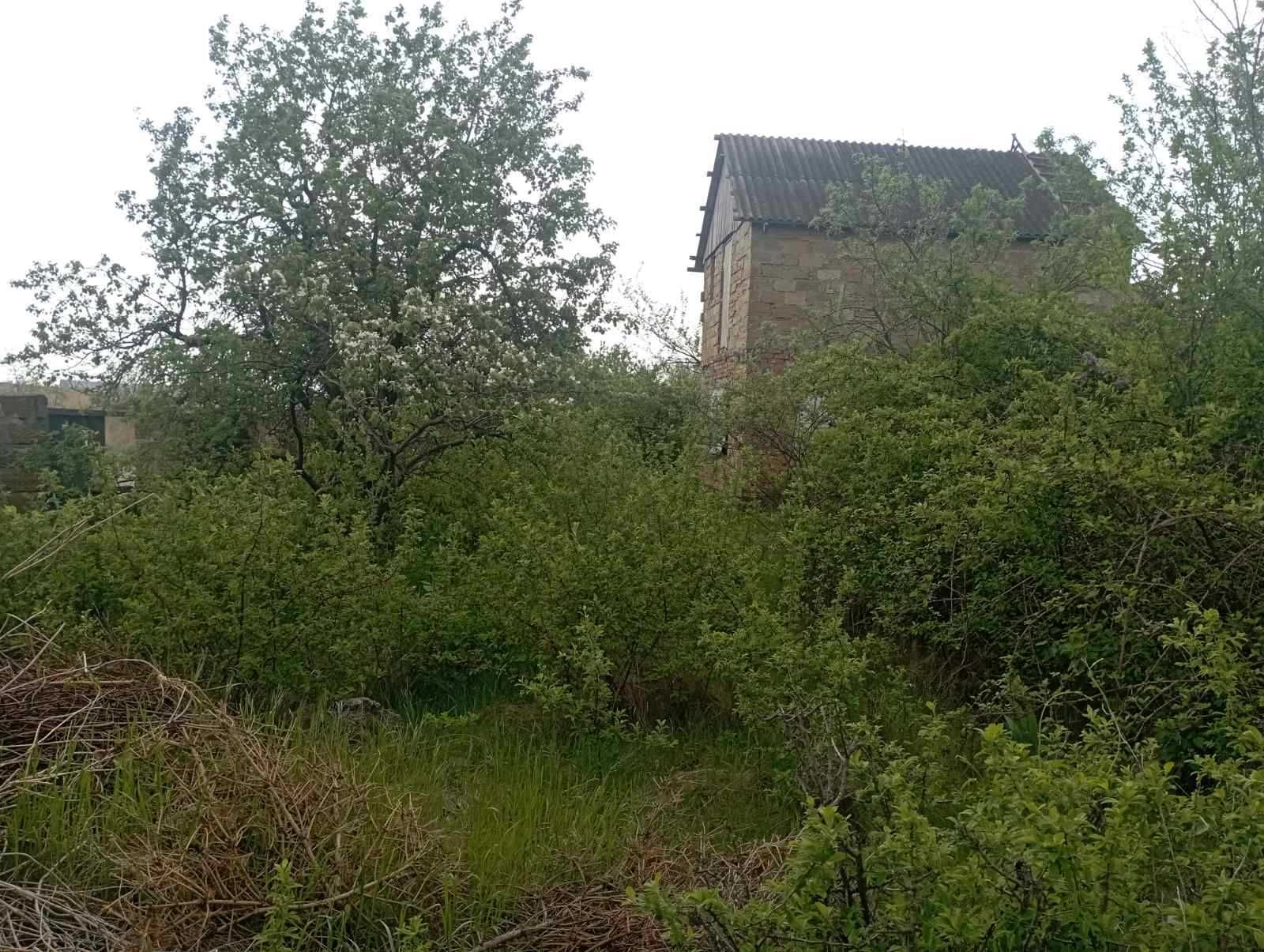 Продам  дачу в живописном месте города у реки