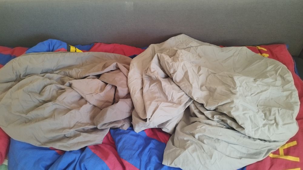 Dwa prześcieradła Ikea 140*200