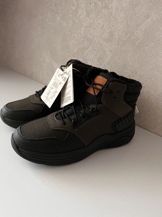 Ботінки,ботинки Reserved 35р.