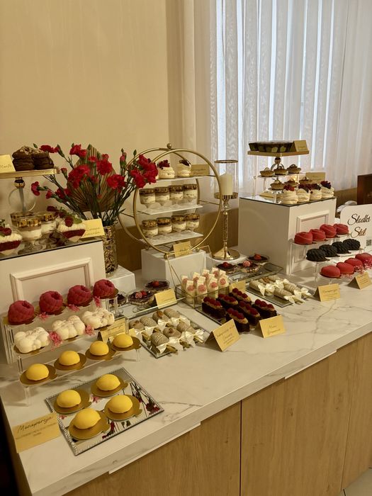 Słodki stół na przyjęcie-monoporcje/desery/candy bar/deserki/catering