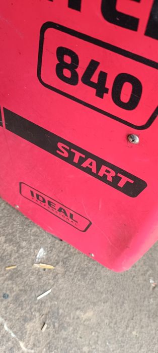 Sprzedam prostownik z rozruchem