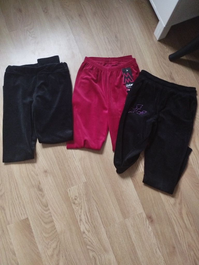 3*Legginsy welurowe r.140/152 NOWE czerwone