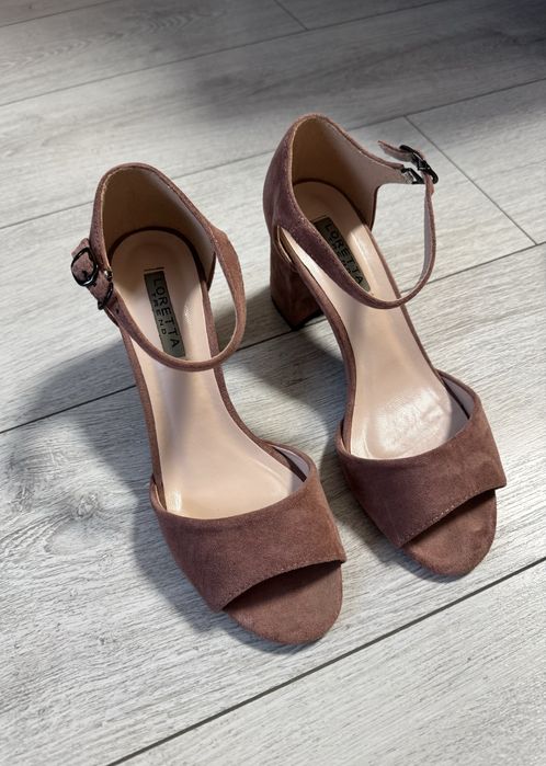 КАБЛУКИ підбори пудрові взуття ідеальні