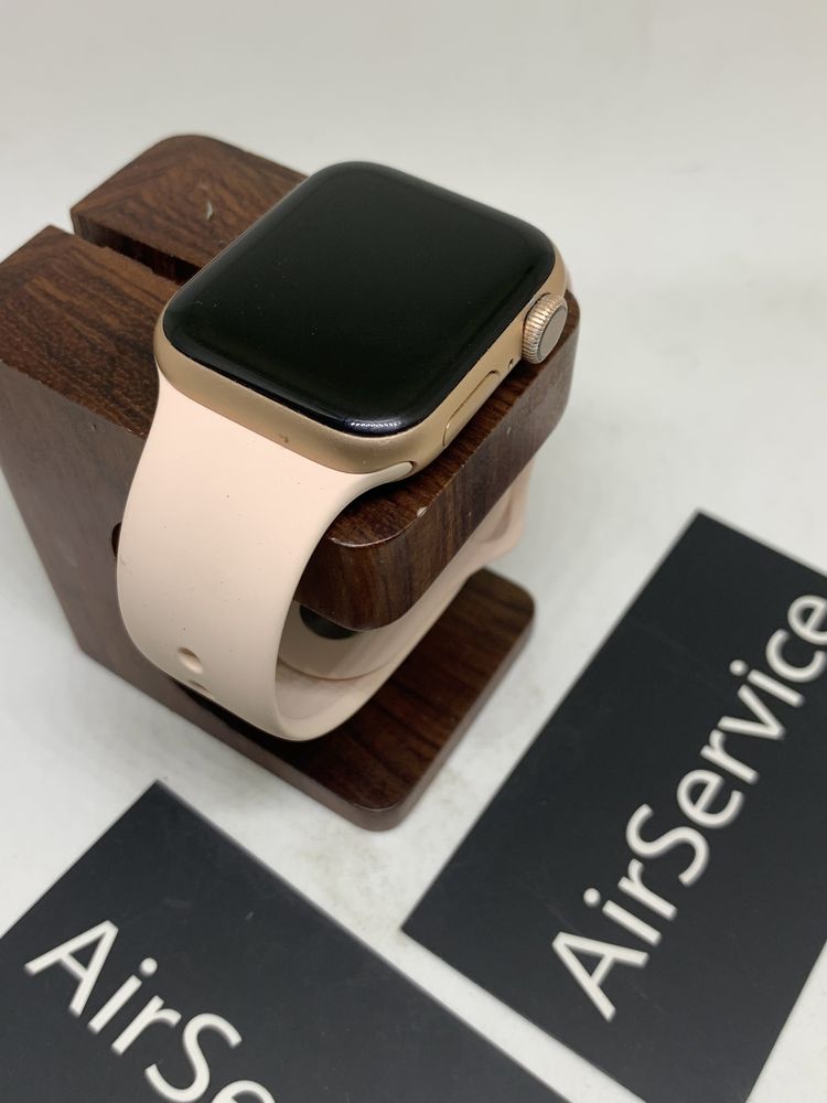 Оригінальні  apple watch series 4 40 mm rose gold