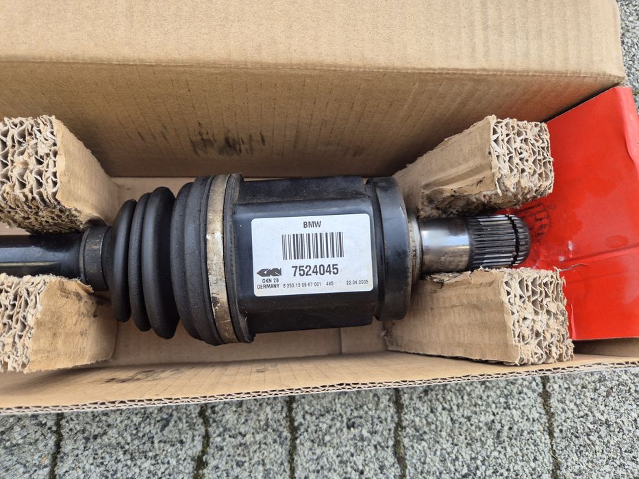 Półoś przednia lewa Bmw X3 E83 2.0d diesel manual