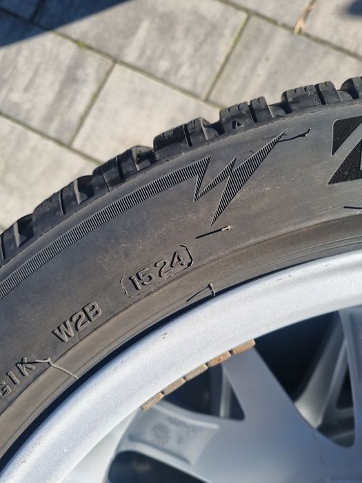 Oryginalne koła Cupra Formentor, Bridgestone Blizzak 245/45R18 2022r