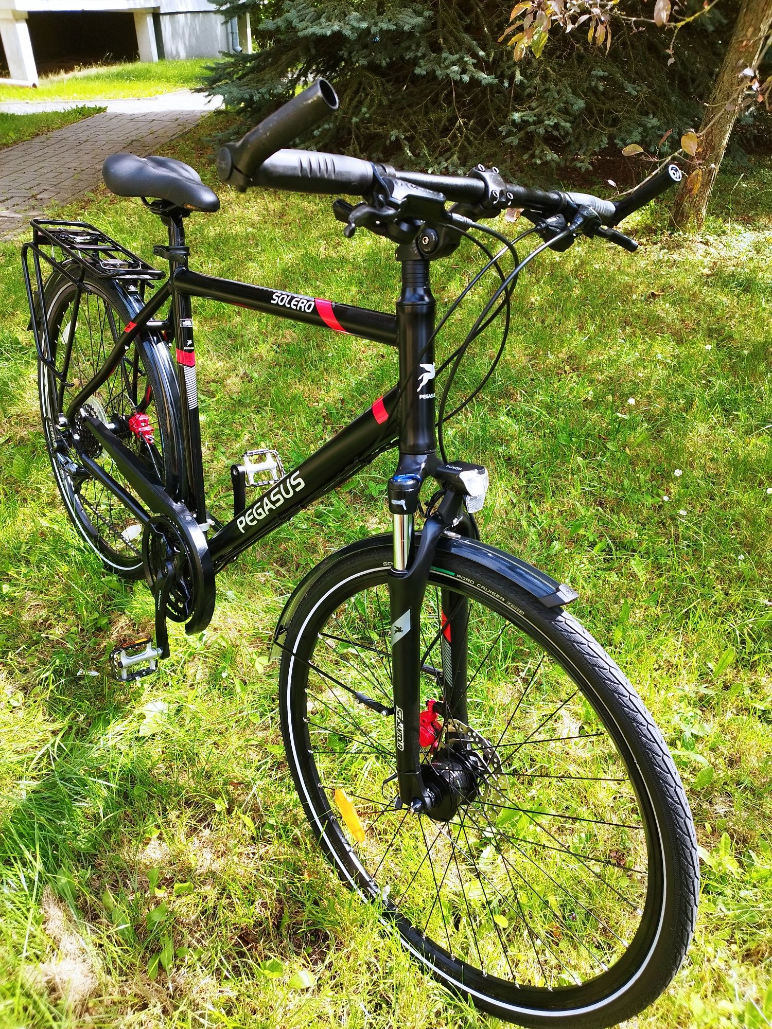 PEGASUS Solero Disc na kołach 28 cali Shimano Deore