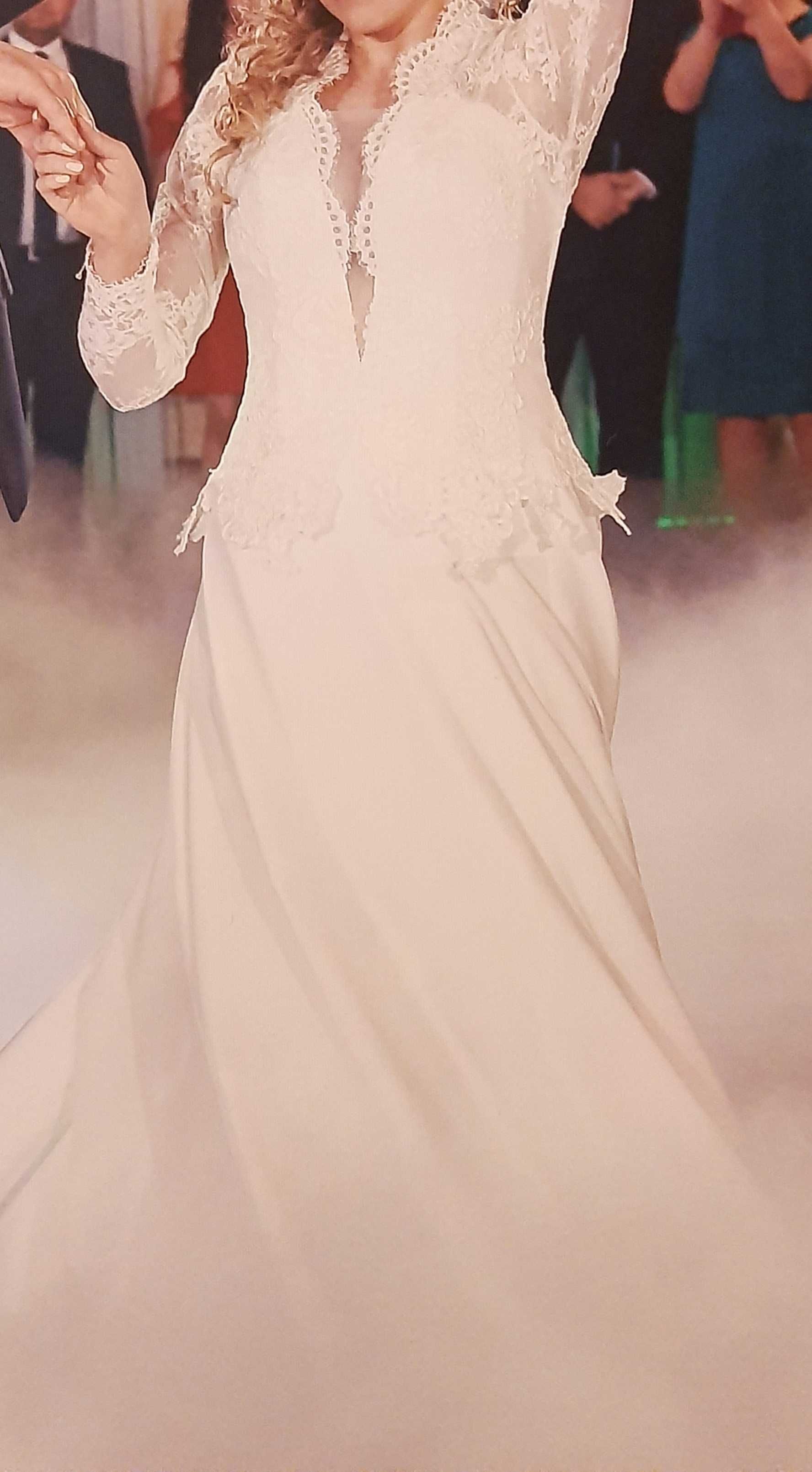 Suknia ślubna z długim rękawem, prawdziwa koronka