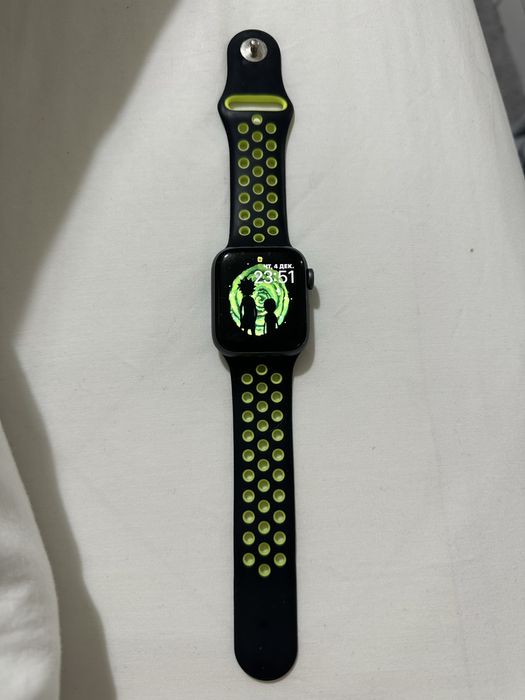 Apple Watch series 4, 40ml