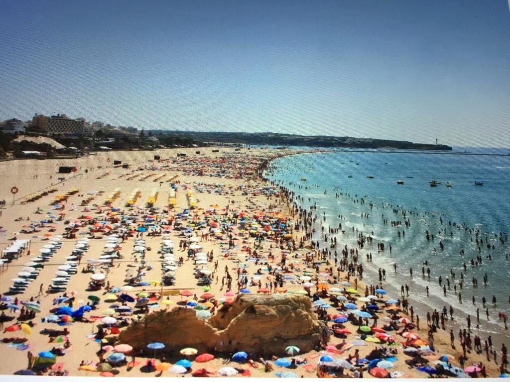 T1 na praia da Rocha 1° Linha, edificio concorde