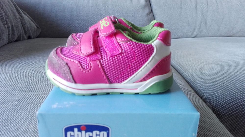 Tennis menina Chicco nº18 como novos