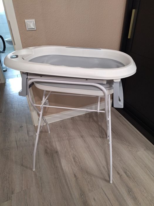 Składana wanienka na stojaku z termometrem elektronicznym + leżaczek