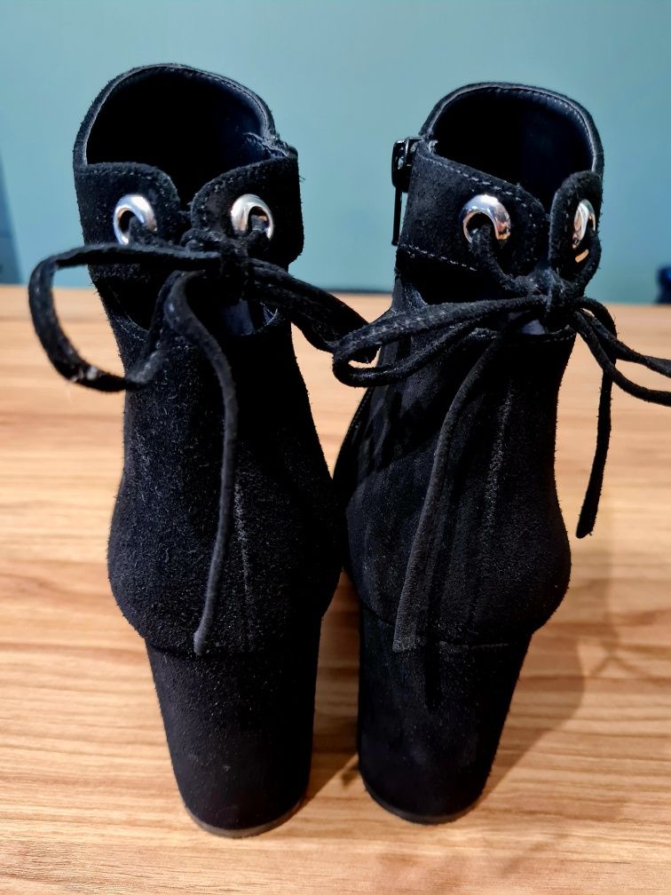 Botki damskie nubuk 38 Pier One