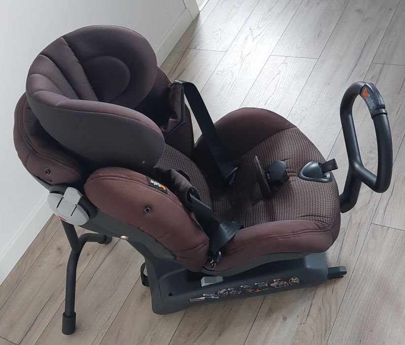 Fotelik BeSafe Izi Combi X3 Isofix 0-18 rwf do jazdy przodem tyłem