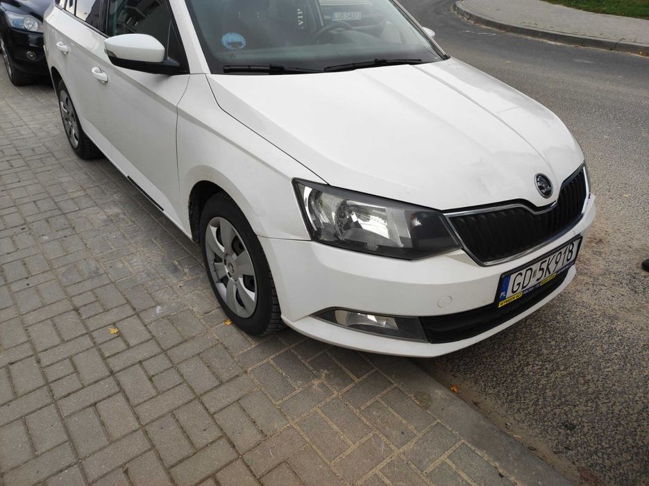 Wypożyczalnia wynajem samochodów aut tanio PL UE