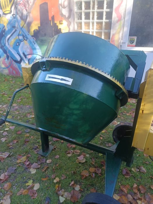 Betoniarka firmy defro