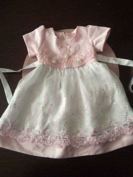 Śliczna sukienka różowo-biała rozm. 6/9m YAN BIN