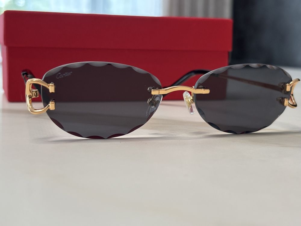 Сонцезахисні окуляри C de Cartier