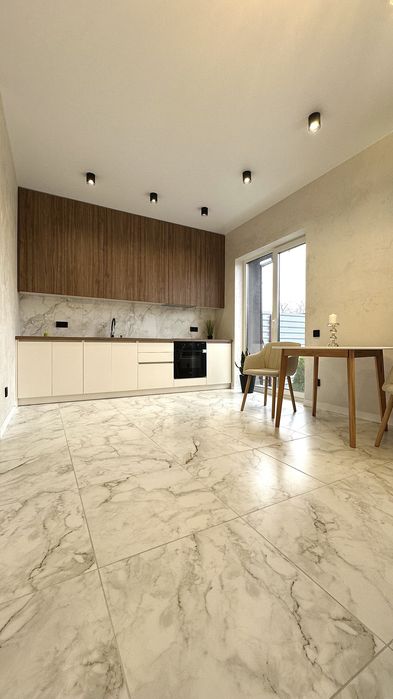 Таунхаус у центрі по ціні квартири з ремонтом!