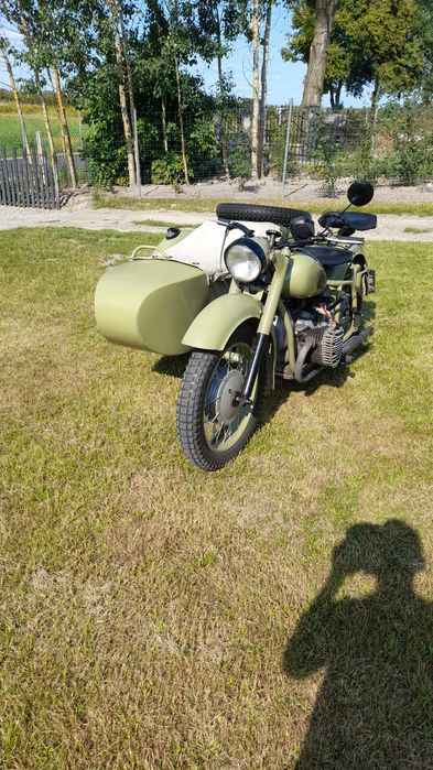 Ural Dniepr K-750  m72 z 1970 roku zarejestrowany na białe tablice