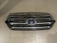 Решітка радіатора в зборі Toyota Land Cruiser 200