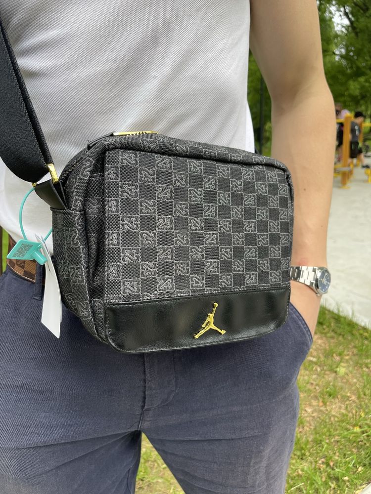 Сумка Air Jordan Monogram Crossbody | Nike, найк, джордан месенджер