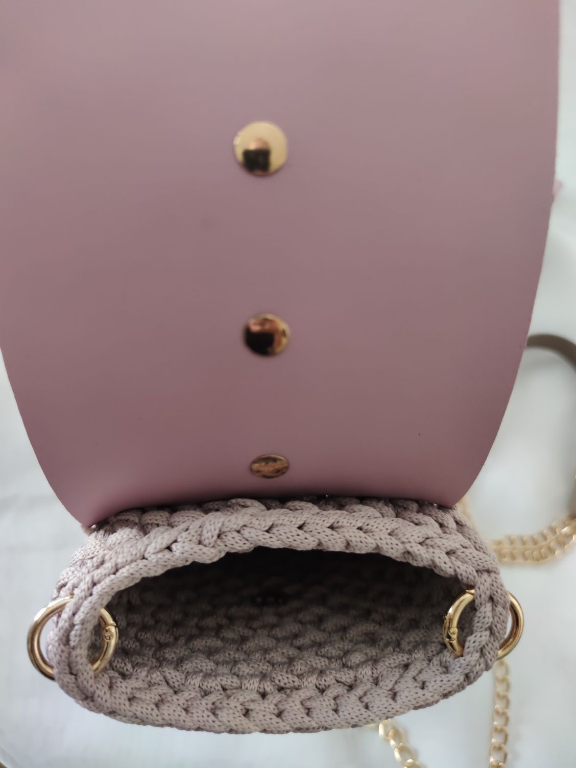 Torebka etui phone bag skórzana szydełkowana róż handmade