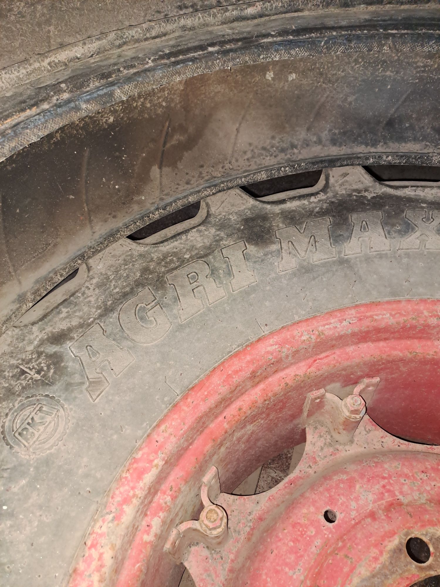 2 jantes e pneus 480/70R30