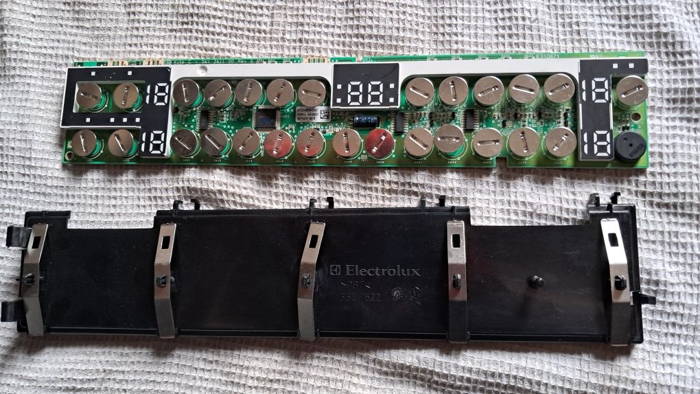 Плата управления для варочной панели Electrolux