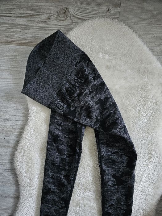 Legginsy Gymshark Camo Rozmiar XS Moro Spodnie Czarne