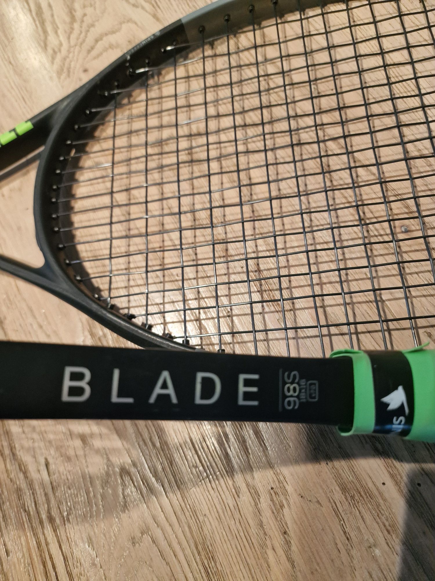 Rakieta Wilson Blade 98 S