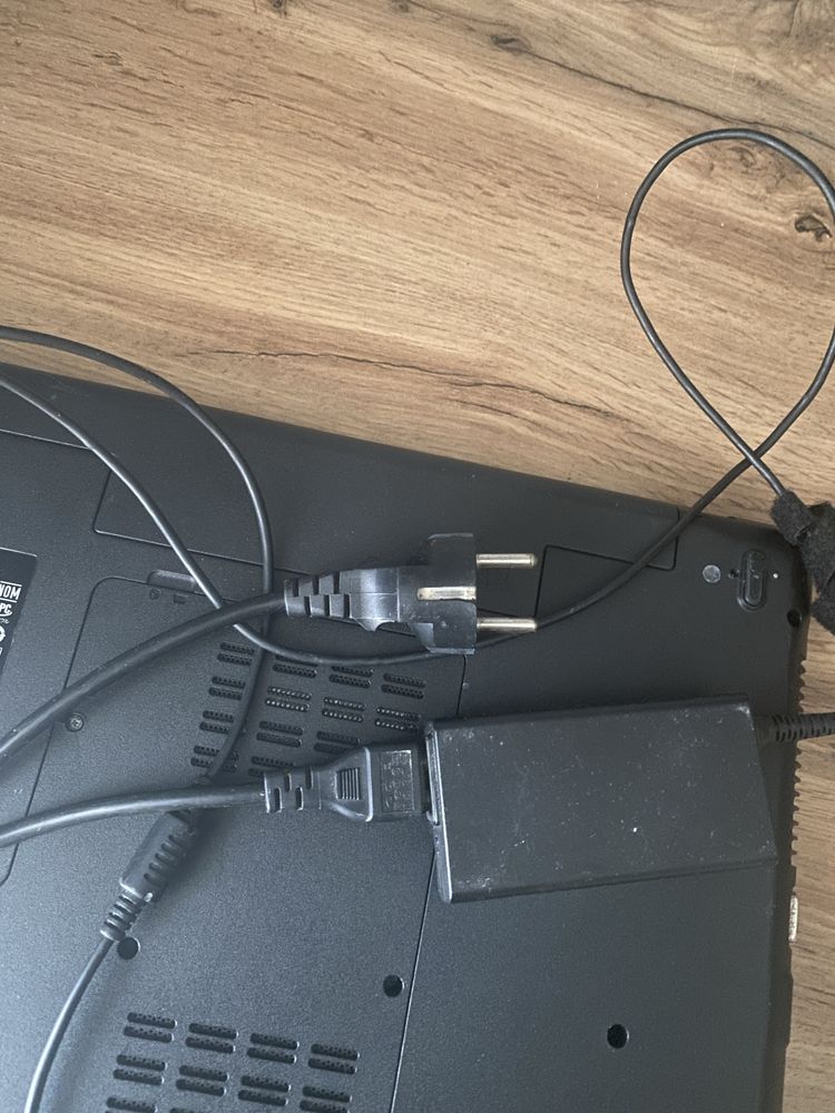 Ноутбук acer 5744 на запчастини
