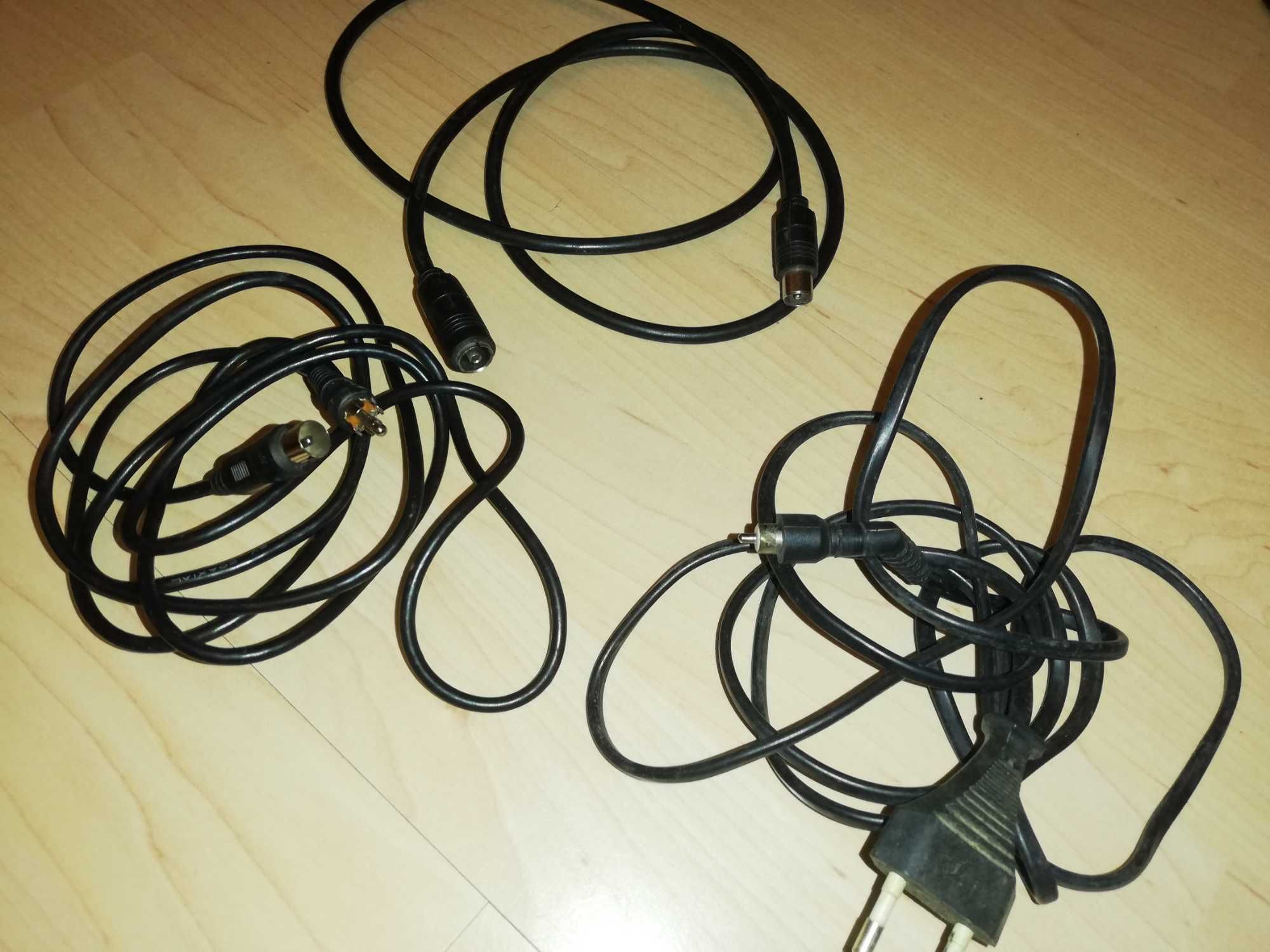 Kable, komputerowe, drukarki, radiowe, antenowe itp.