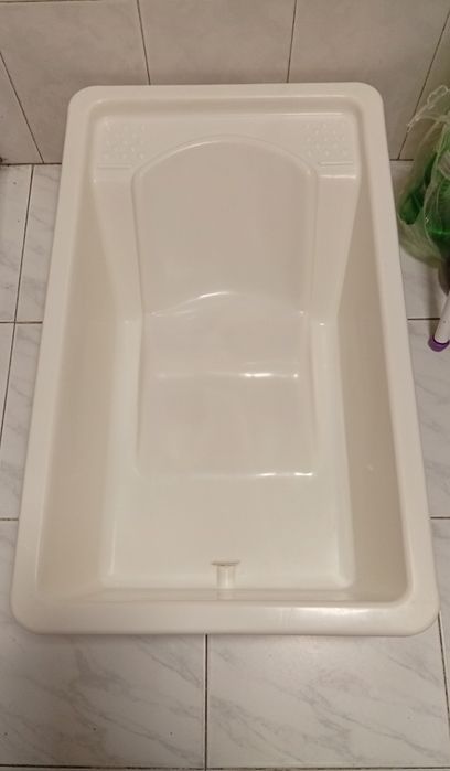 Banheira para bebé em ótimo estado