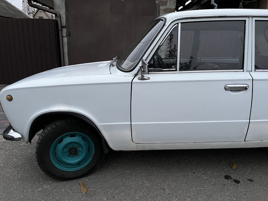 Продам автомобиль Ваз 21011