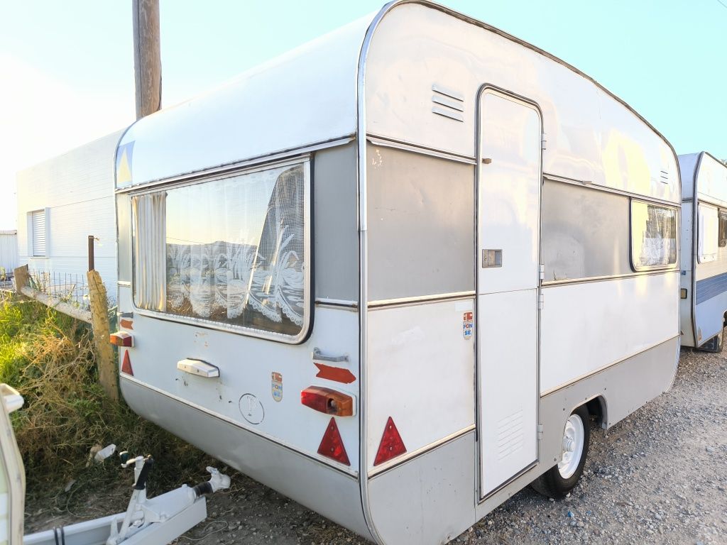 Caravana Cavalier 350