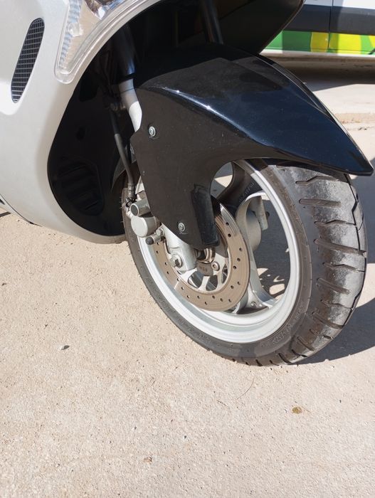 VENDO MOTA 125  ( para desocupar]