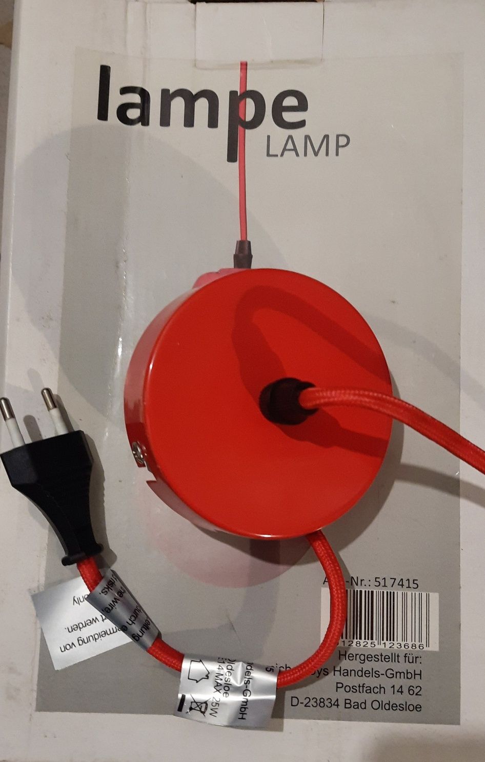 Lampa wisząca w kształcie żarówki