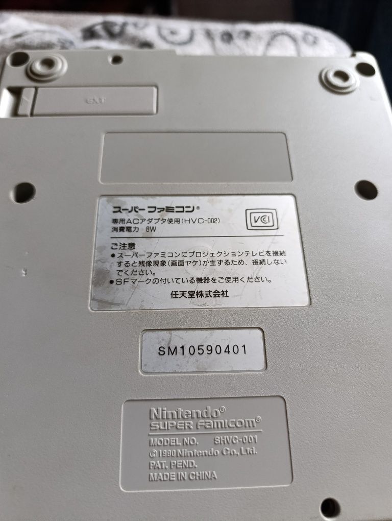 Snes plus 2 kontrolery i 5 gier NTSC