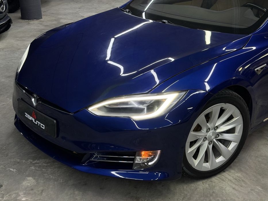 Tesla Model S 75D