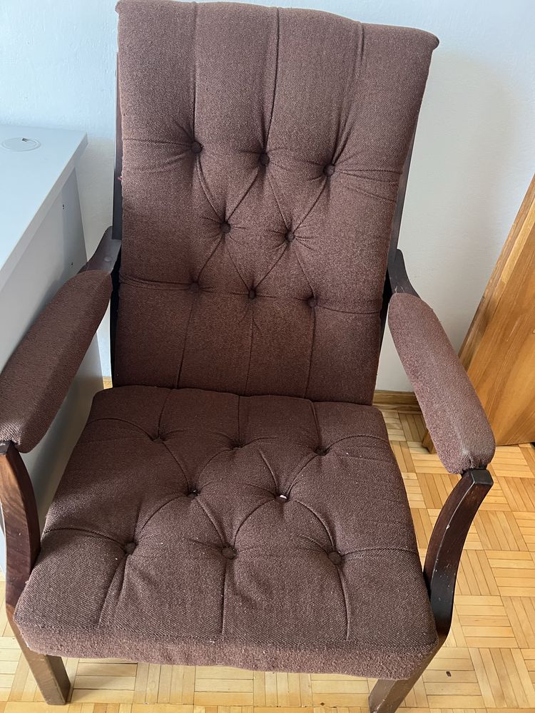 Oddam za darmo, materac, wersalka, 2 fotele, stolik - wszystko razem