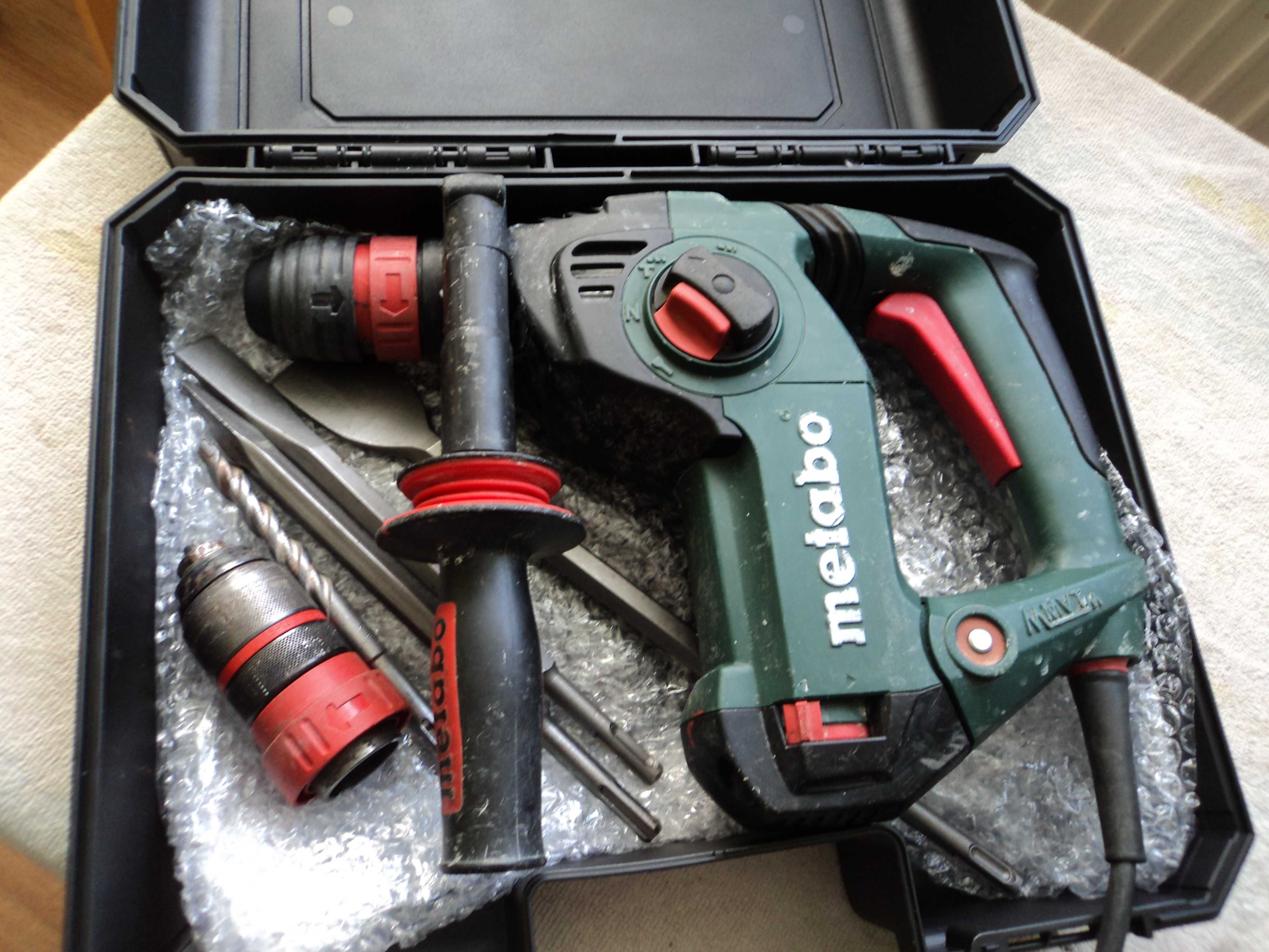 Metabo KHE3251 mlotow.udarowa 3-funkc.800 w 3.1 j z podkuwaniem kpl.
