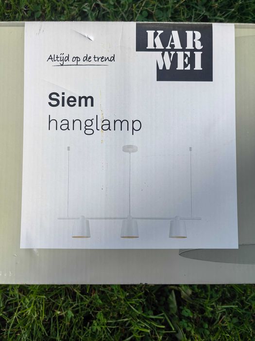 Lampa KAR WEI
Altijd op de trend
Siem
hanglamp