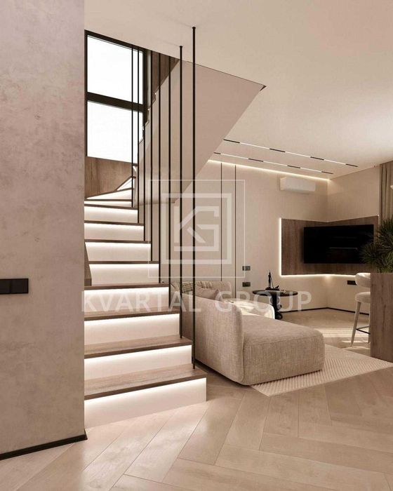 Без козайномимісії! Таунхаус в центрі міста з готовим дизайном