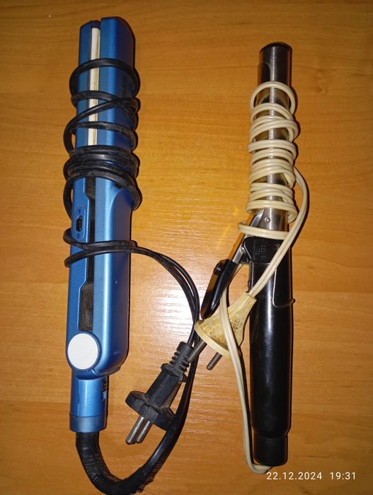 Утюжок та плойка