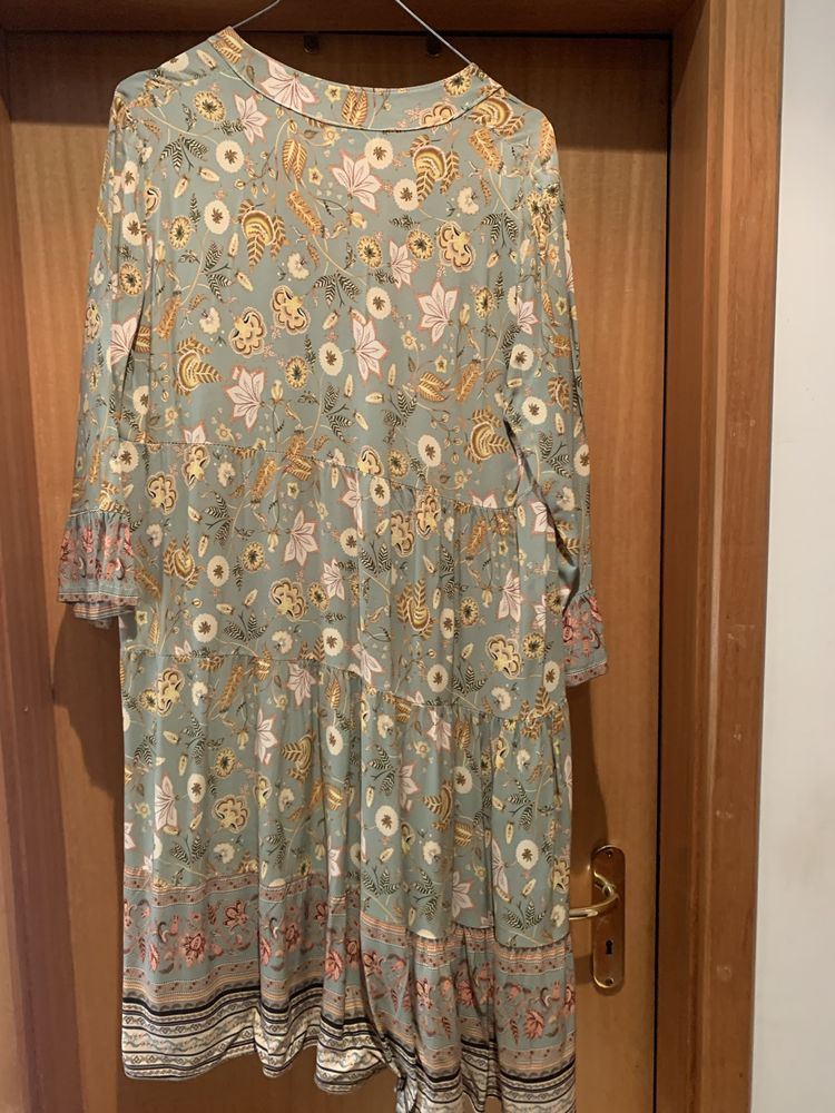 Vestido “Miau Miau” largo tamanho L tons verdes padrão floral